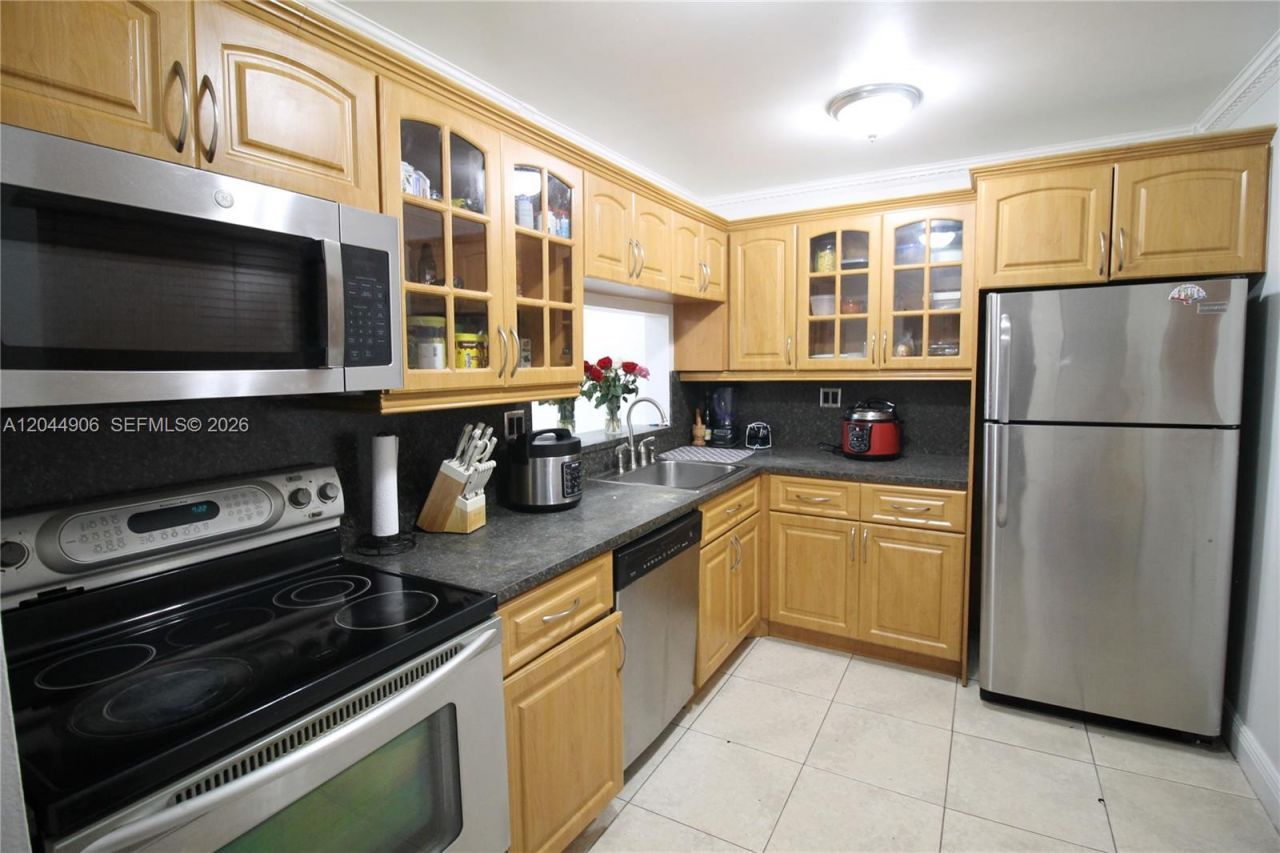 8415 SW 107th Ave, Unit 359W, Miami, FL 33173 Photo