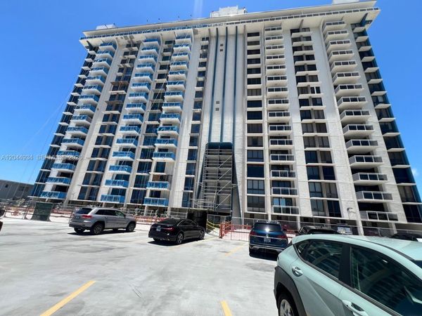 1600 S Ocean Dr , Unit 18C, Hollywood, FL 33019