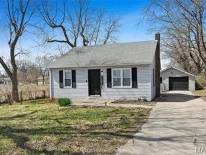 4713 Warnock Avenue Granite City, IL 62040