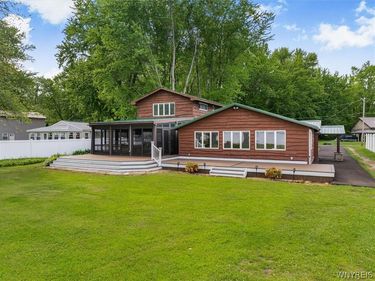 21 Lakeshore Drive, Constantia, NY 13044