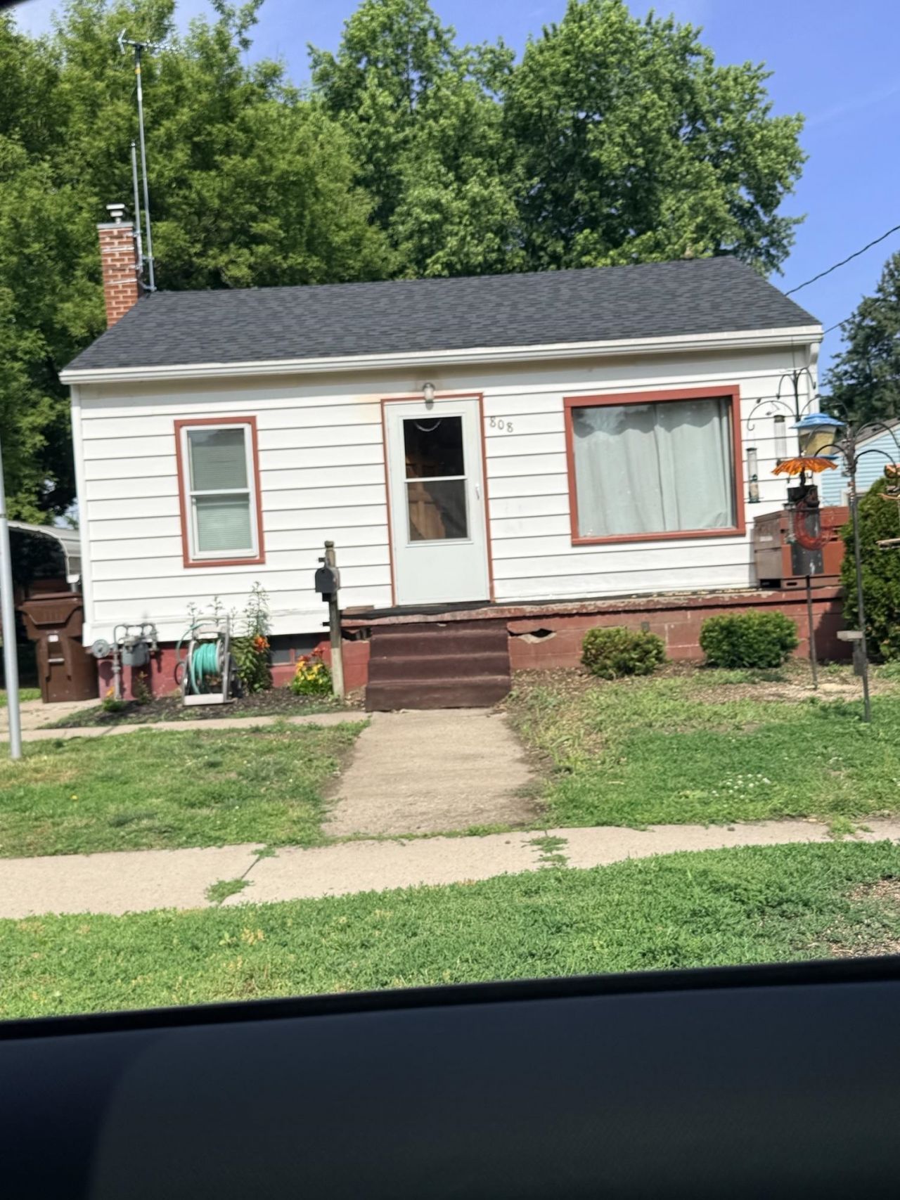 808 Marvin Street, South Beloit, IL 61080 Main Photo