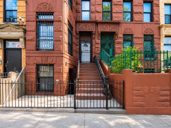262 Vernon Avenue , Brooklyn, NY 11206