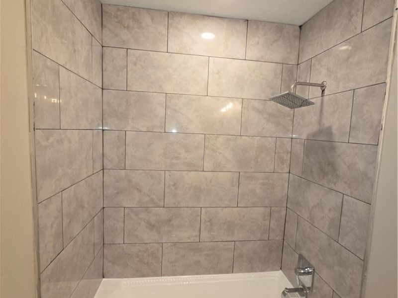 20451 Nicholas Avenue, Euclid, OH 44123 Photo 23
