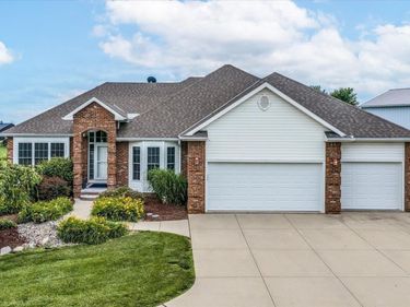 3375 PRAIRIE N Circle, LOGAN, IA 51546