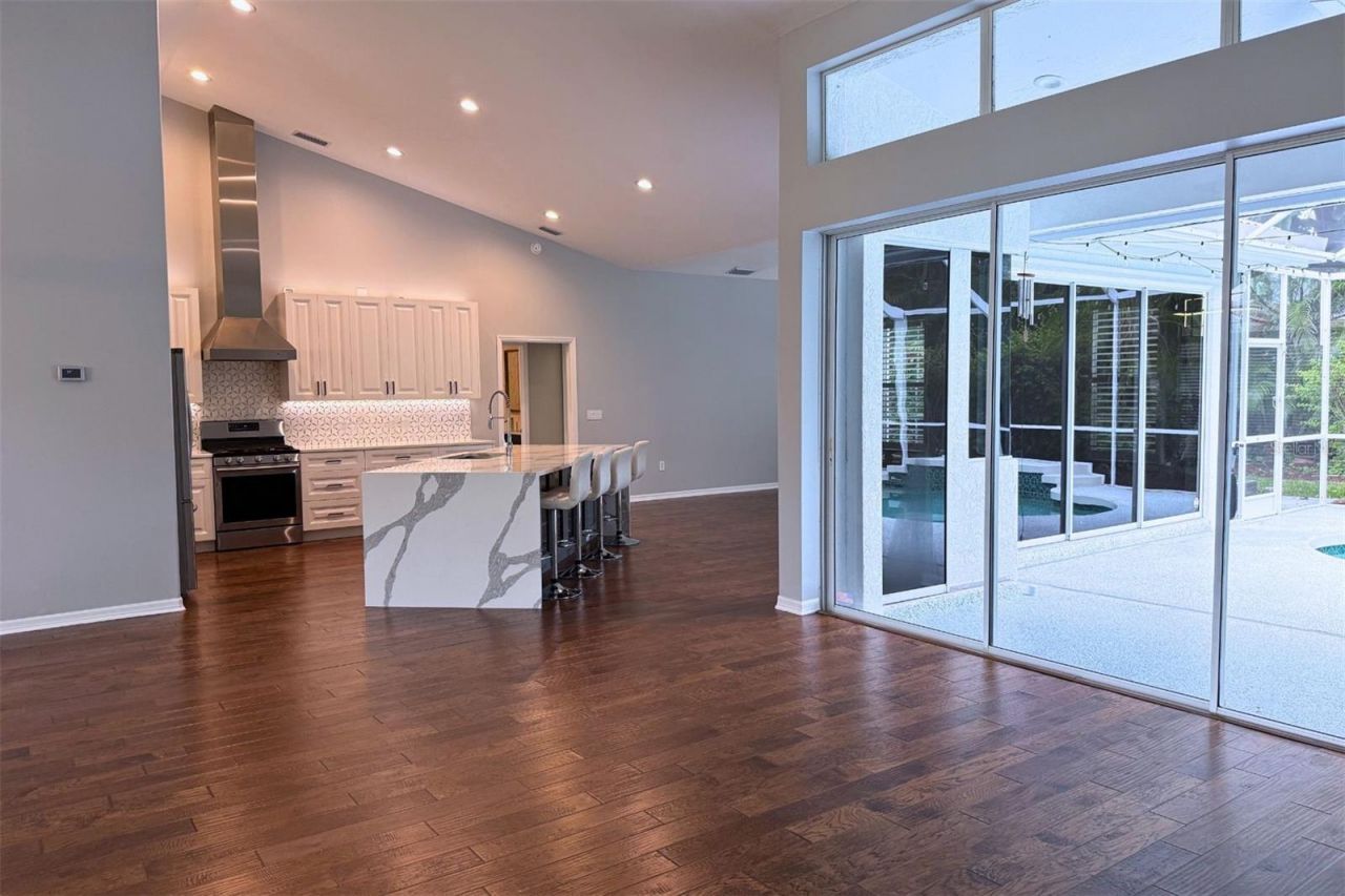 4824 Hanging Moss Lane, Sarasota, FL 34238 Photo