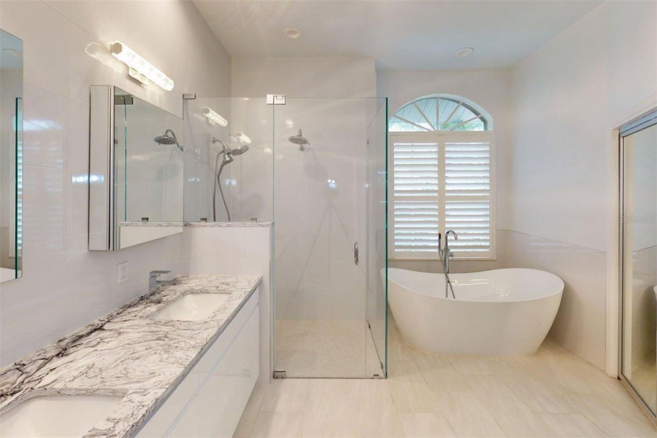 4824 Hanging Moss Lane, Sarasota, FL 34238 Photo