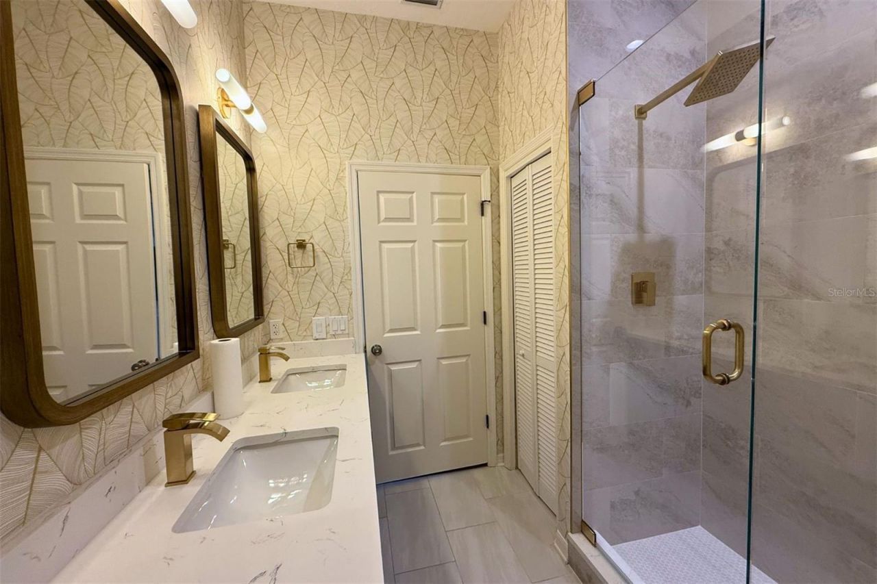 4824 Hanging Moss Lane, Sarasota, FL 34238 Photo
