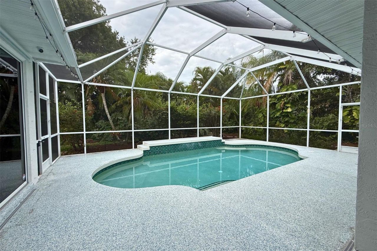 4824 Hanging Moss Lane, Sarasota, FL 34238 Photo