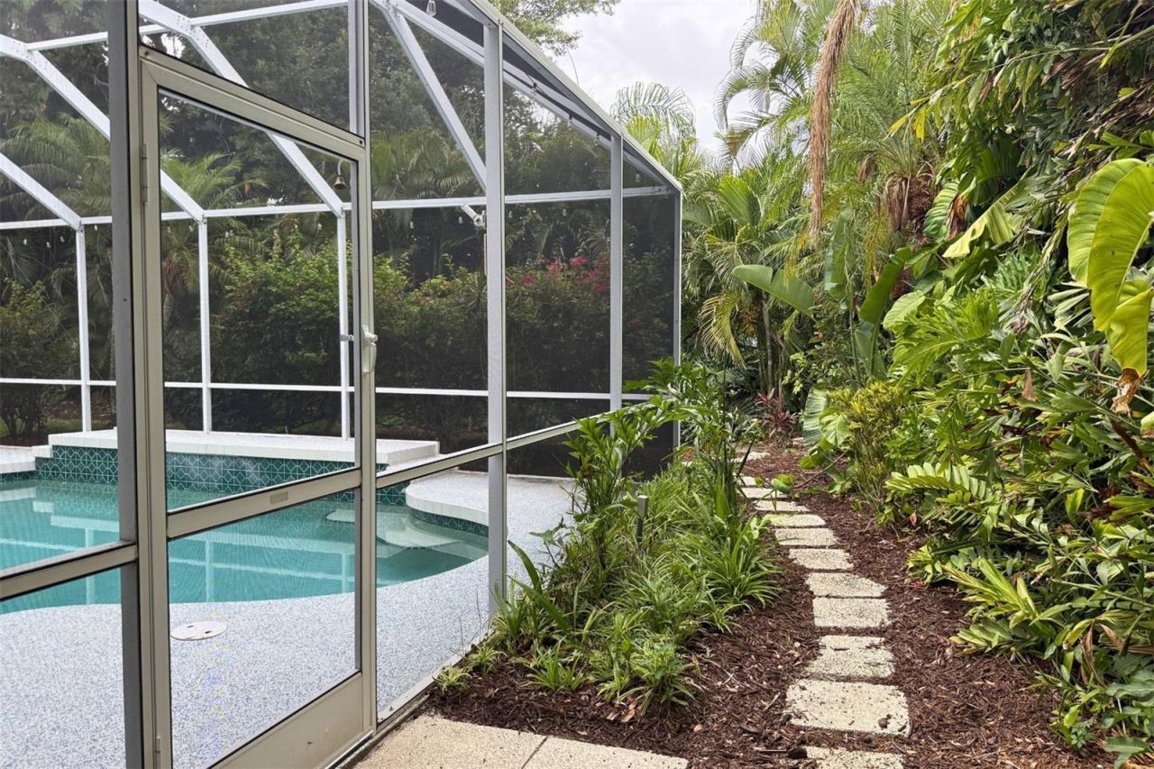 4824 Hanging Moss Lane, Sarasota, FL 34238 Photo