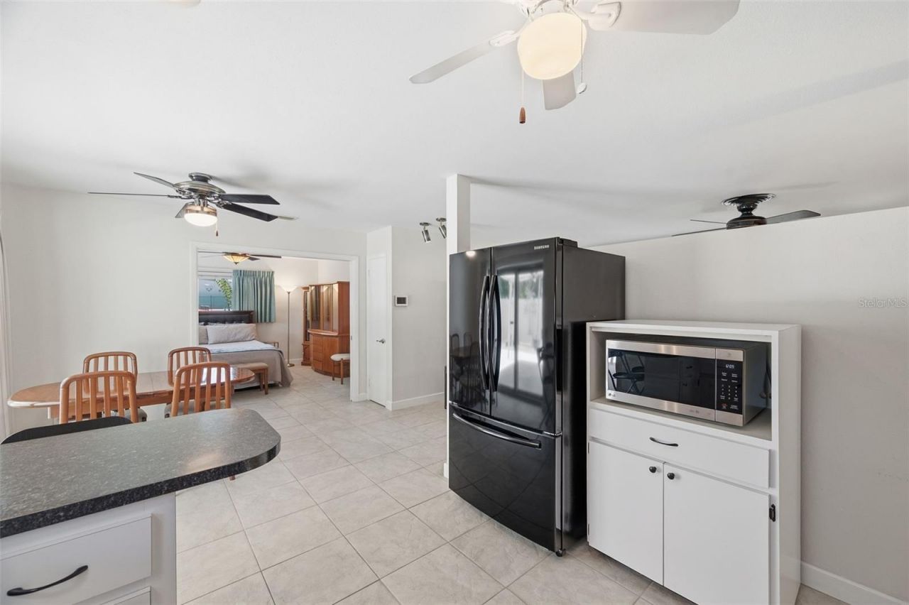5915 46th Avenue N, Kenneth City, FL 33709 Photo