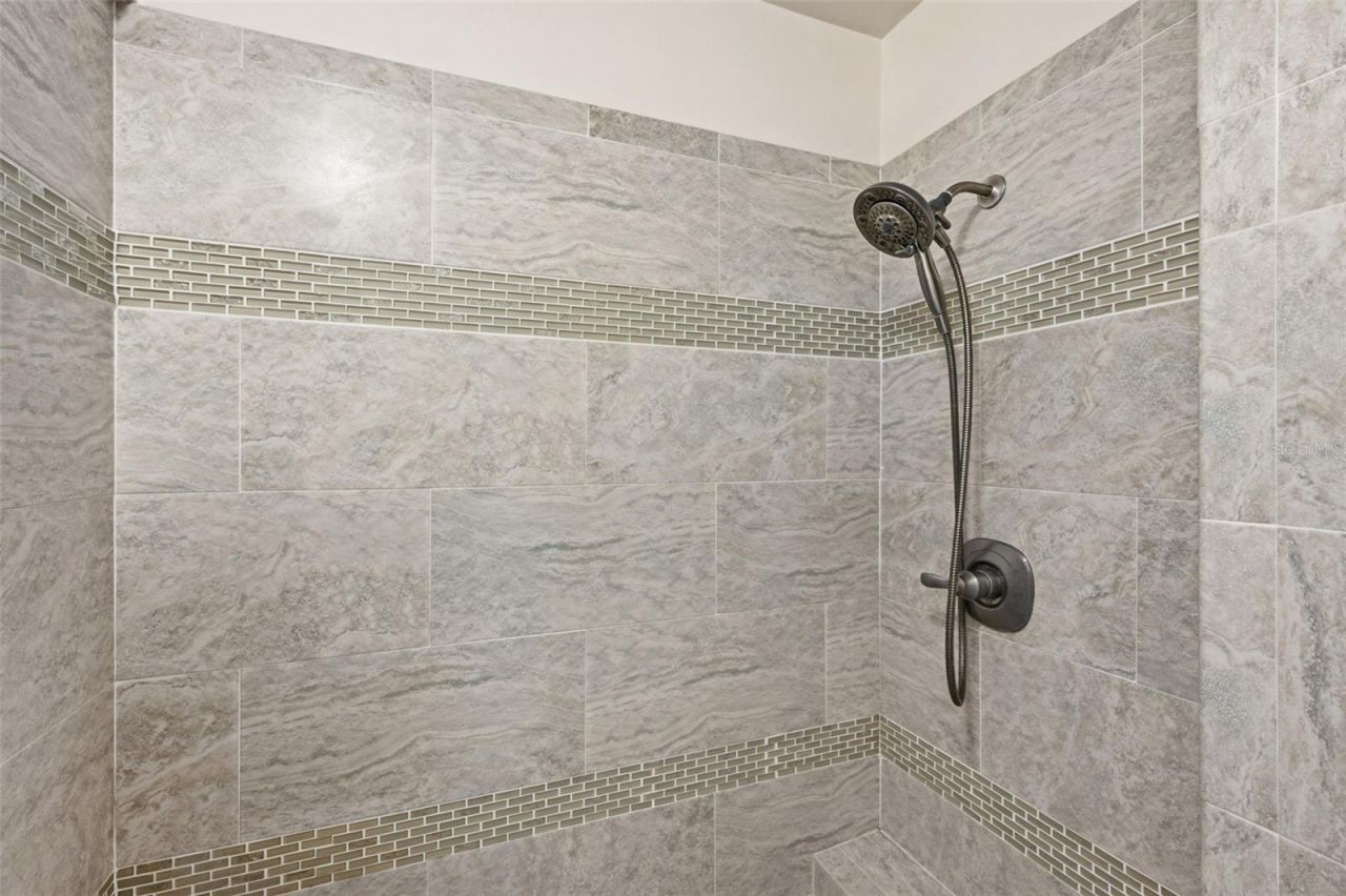 5915 46th Avenue N, Kenneth City, FL 33709 Photo