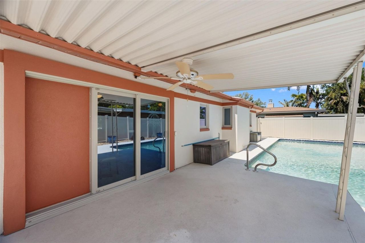 5915 46th Avenue N, Kenneth City, FL 33709 Photo