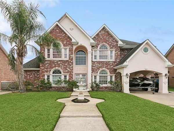 2313 ARAMIS Drive , Meraux, LA 70075