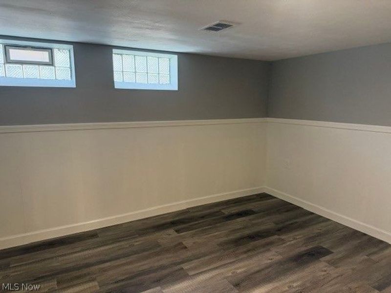 907 E 216th Street, Euclid, OH 44119 Photo 15