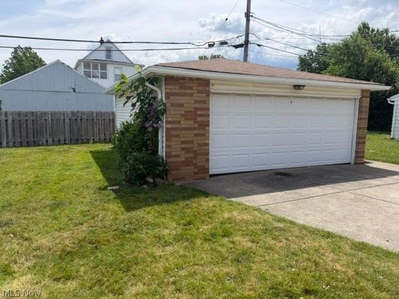 907 E 216th Street, Euclid, OH 44119 Photo 30