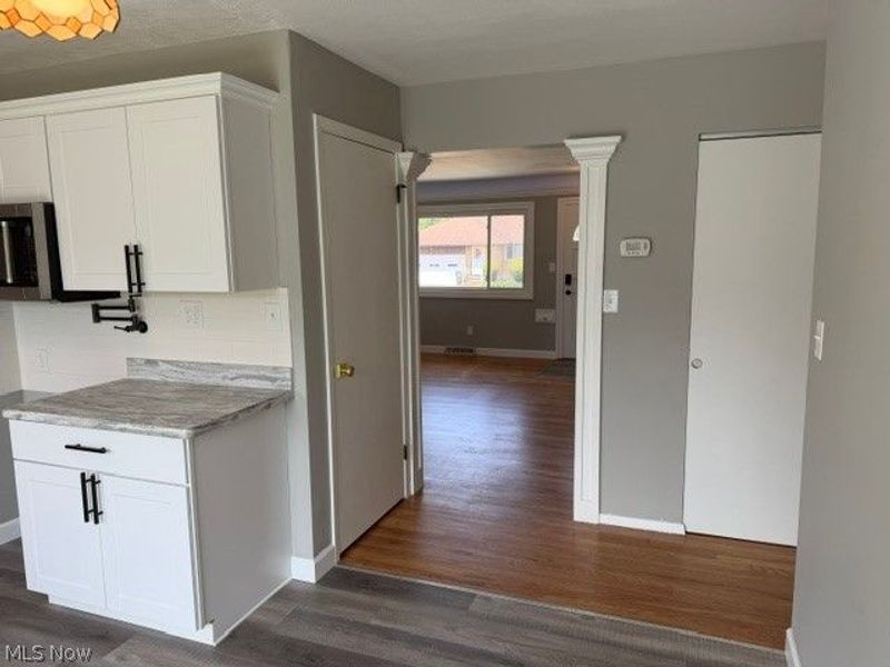907 E 216th Street, Euclid, OH 44119 Photo 5