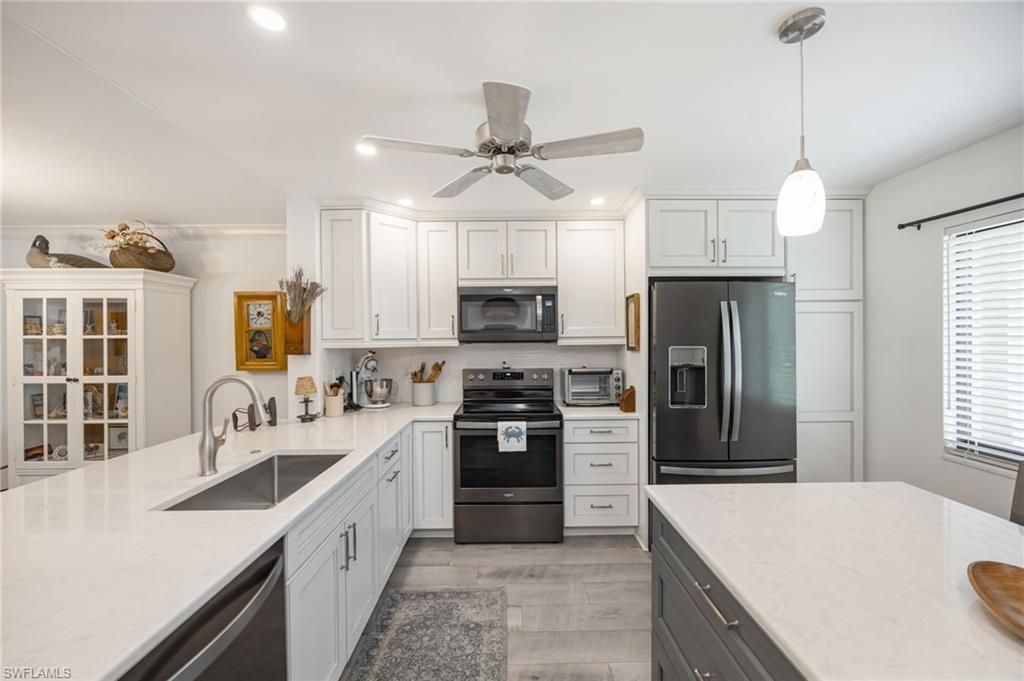 5724 Deauville Cir, Unit H107, Naples, FL 34112 Photo