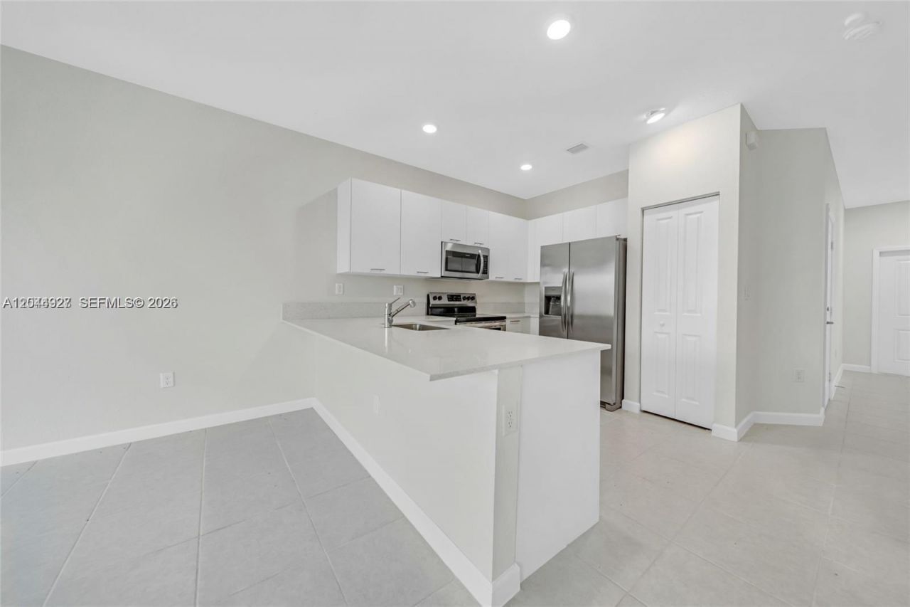12942 NW 23rd Pl , Miami, FL 33167 Photo