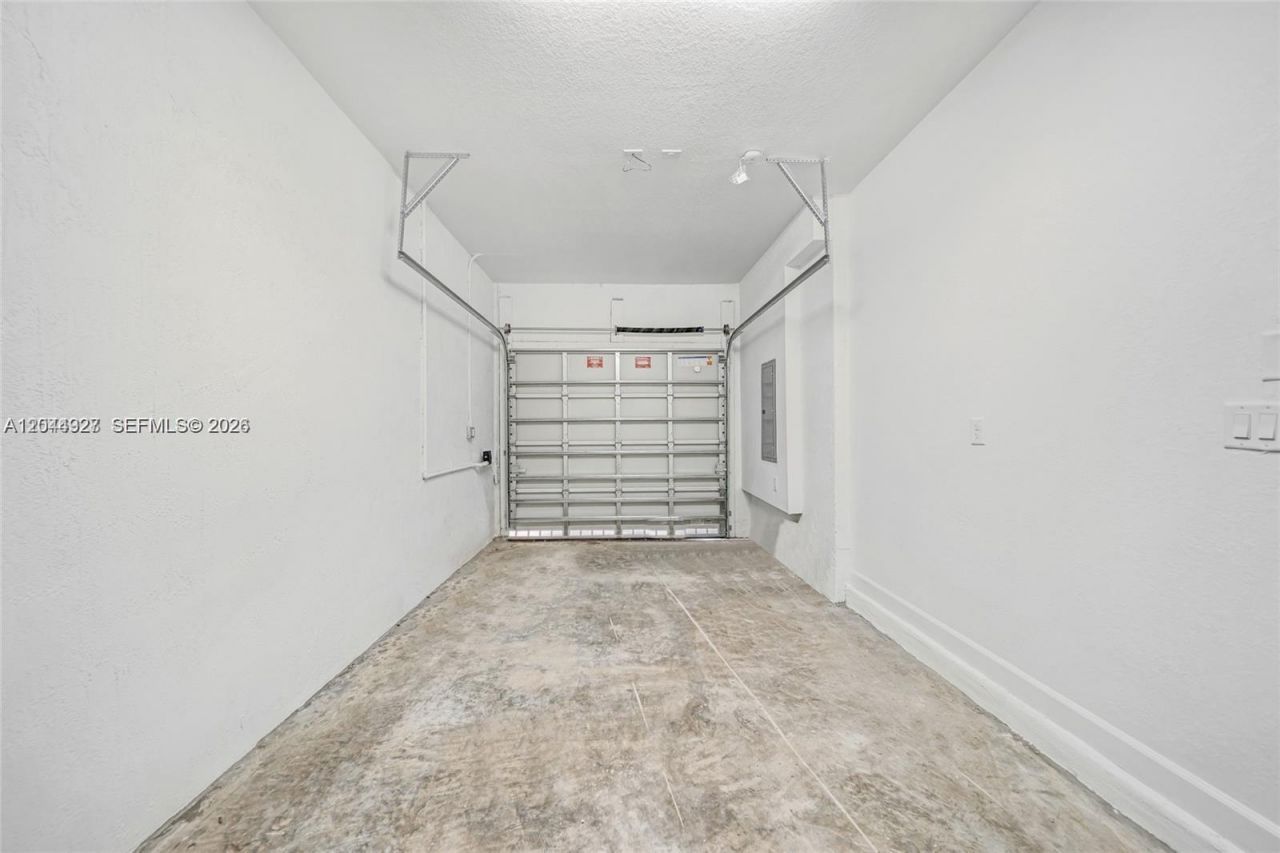12942 NW 23rd Pl , Miami, FL 33167 Photo