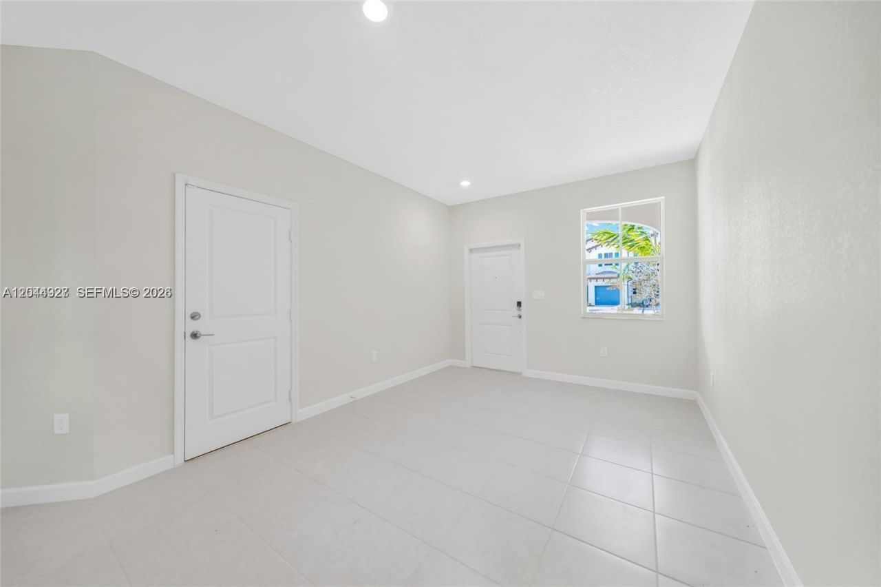 12942 NW 23rd Pl , Miami, FL 33167 Photo