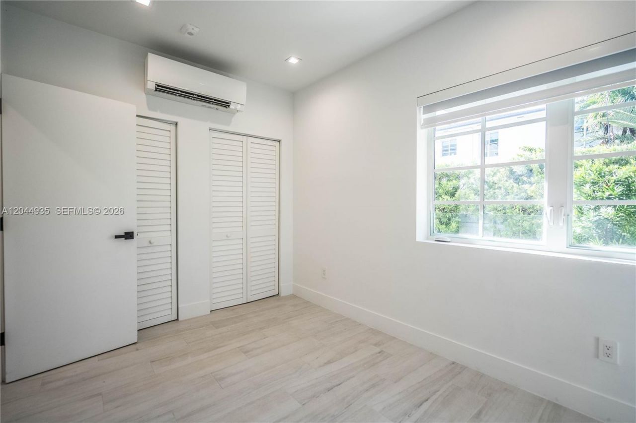 960 Jefferson Ave , Miami Beach, FL 33139 Photo