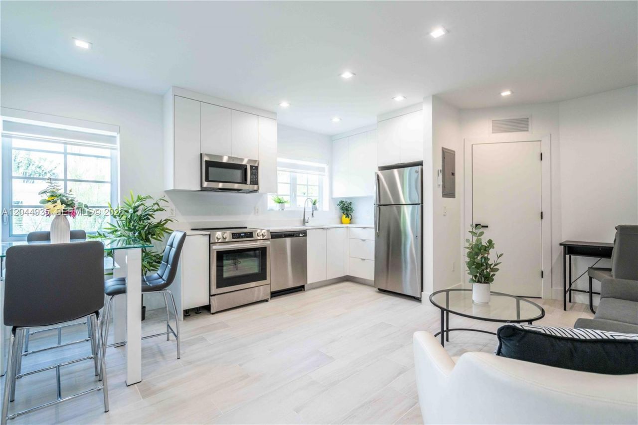 960 Jefferson Ave , Miami Beach, FL 33139 Photo