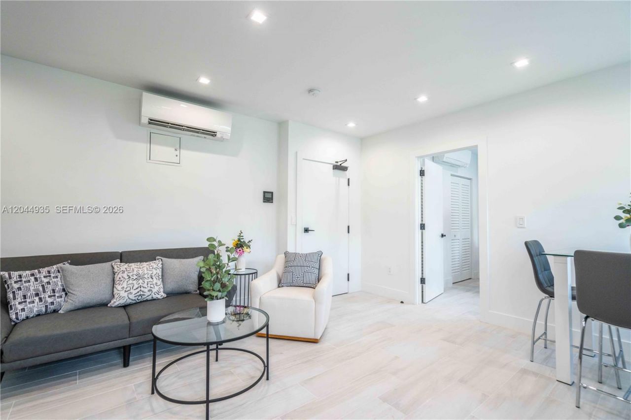 960 Jefferson Ave , Miami Beach, FL 33139 Photo