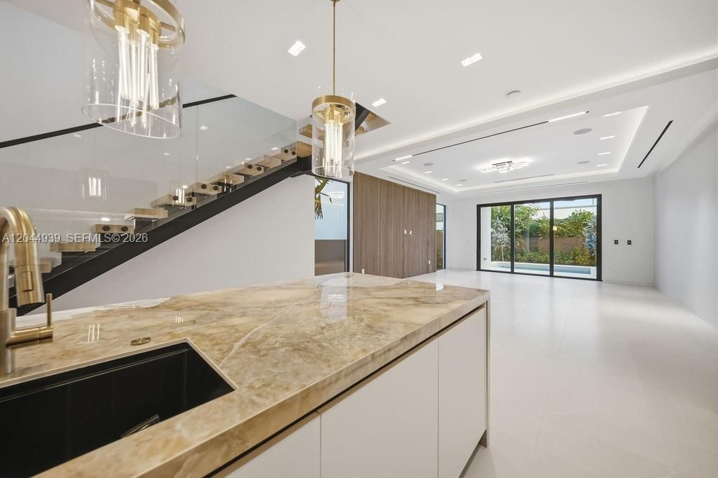 1332 NE 16th Ter , Fort Lauderdale, FL 33304 Photo