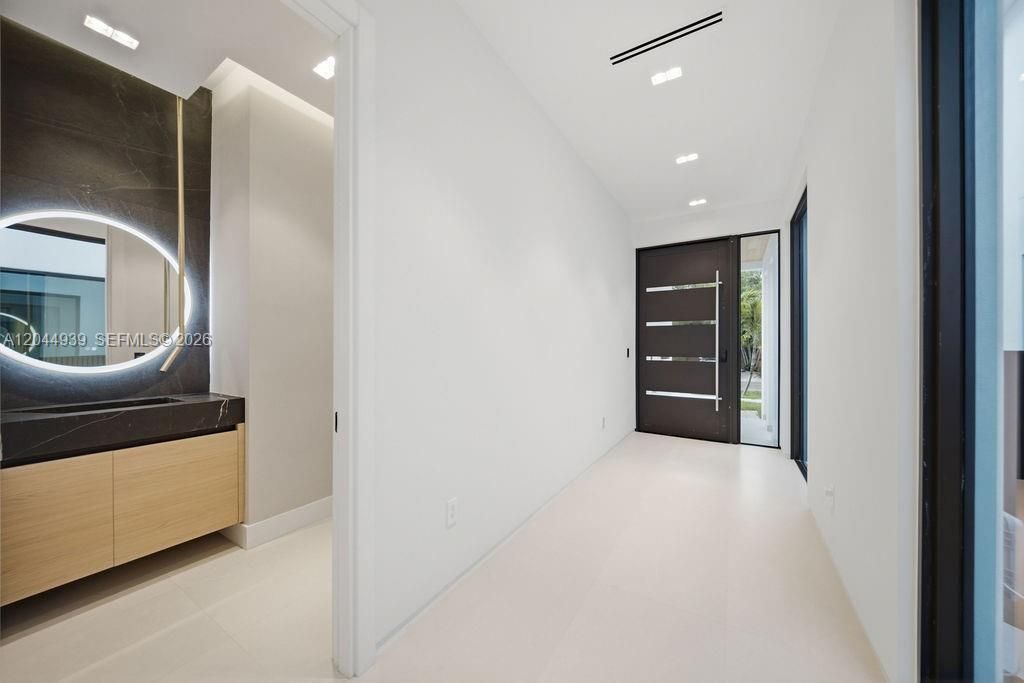 1332 NE 16th Ter , Fort Lauderdale, FL 33304 Photo