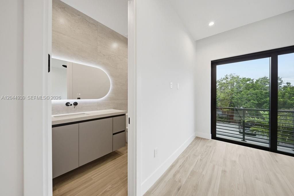 1332 NE 16th Ter , Fort Lauderdale, FL 33304 Photo