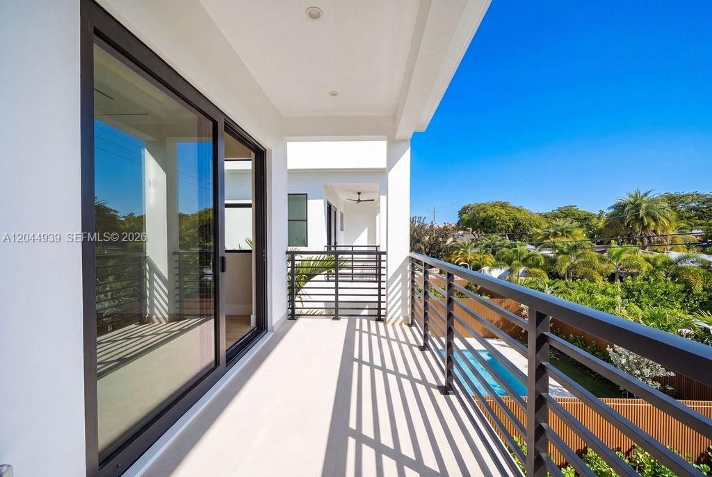 1332 NE 16th Ter , Fort Lauderdale, FL 33304 Photo