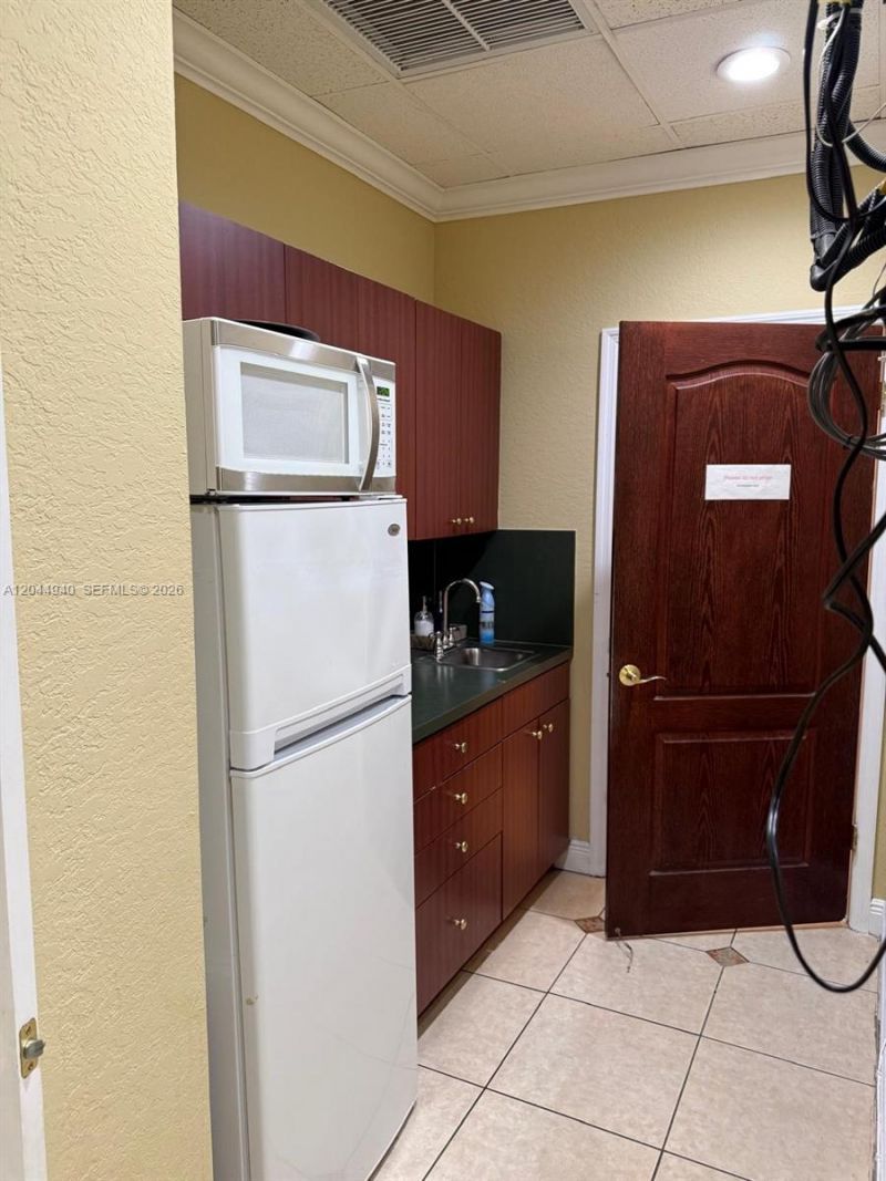 3700 W 12th Ave Suite 3762 , Hialeah, FL 33012 Photo