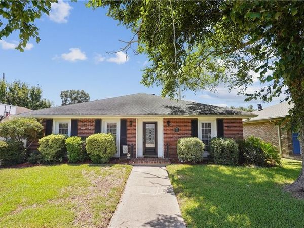 4213 LOIRE Drive, Kenner, LA 70065