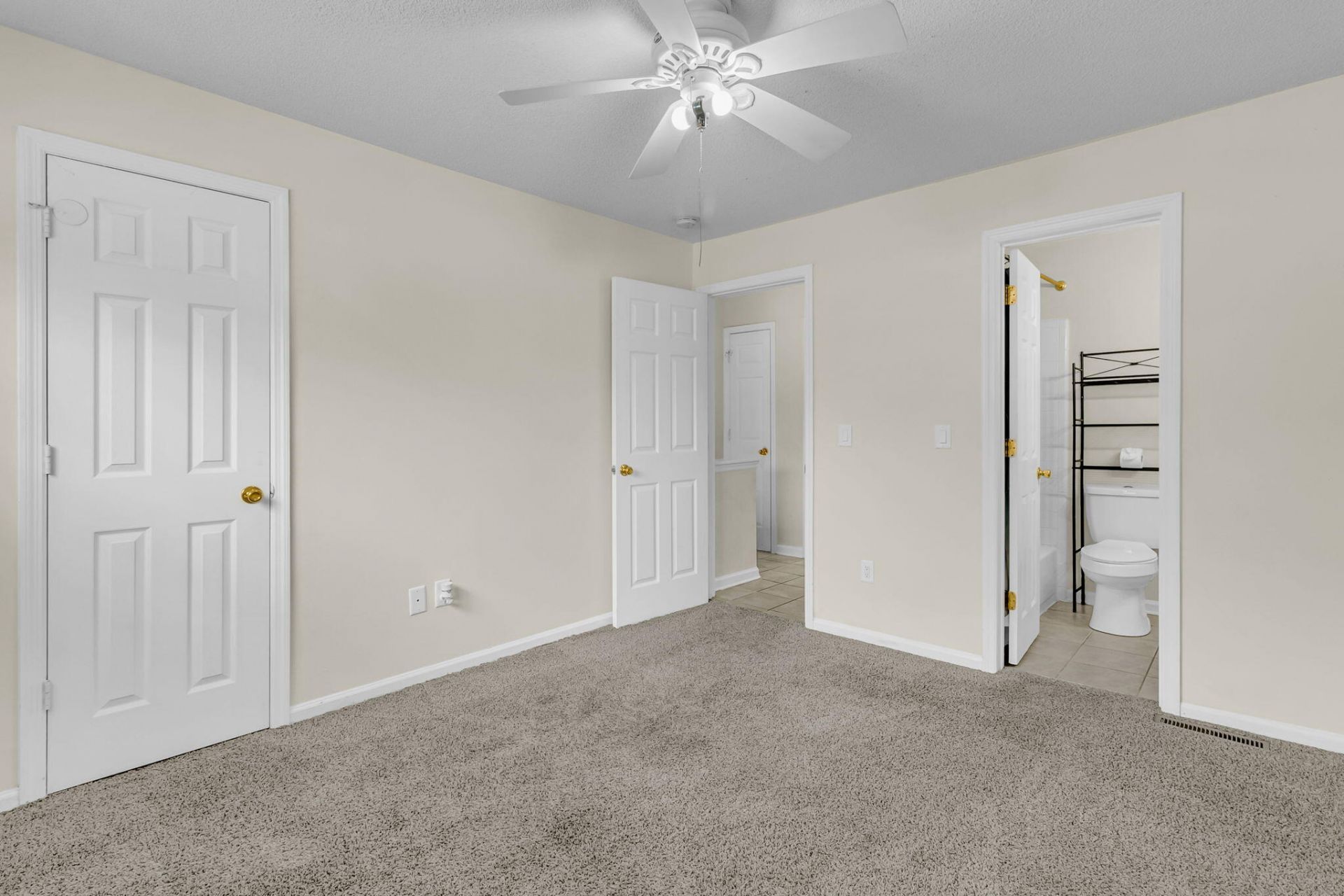 107 Hickory Lane Photo 11
