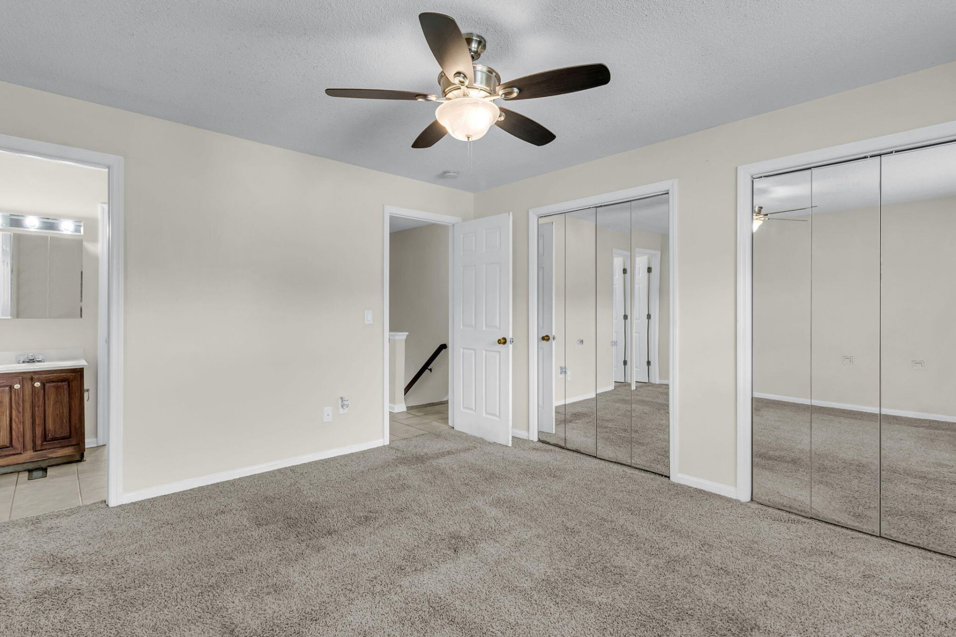 107 Hickory Lane Photo 13