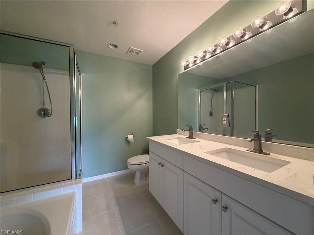 359 Dover Pl , Unit 101, Naples, FL 34104 Photo
