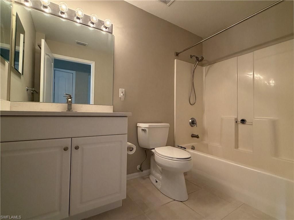 359 Dover Pl , Unit 101, Naples, FL 34104 Photo