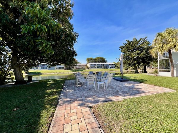 93 Sheffield D, Unit 93, West Palm Beach, FL 33417