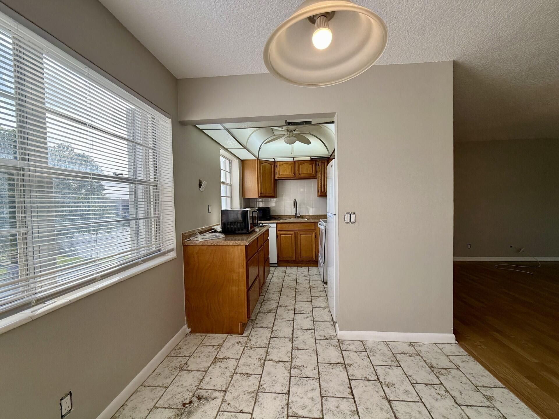 93 Sheffield D, Unit 93, West Palm Beach, FL 33417 Photo