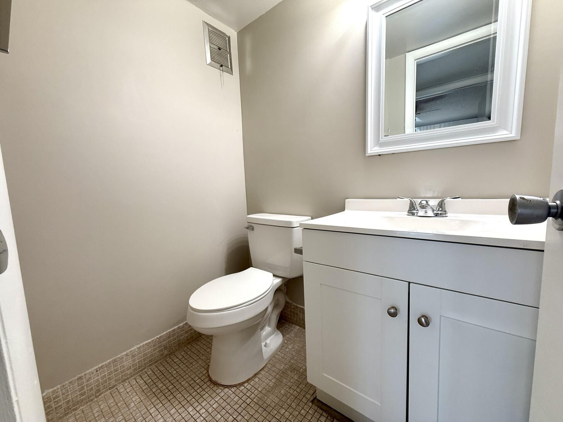 93 Sheffield D, Unit 93, West Palm Beach, FL 33417 Photo