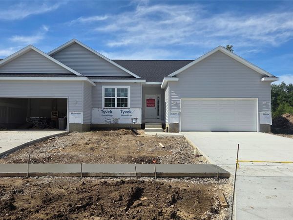 3061 Duckhorn Cove, Marion, IA 52302
