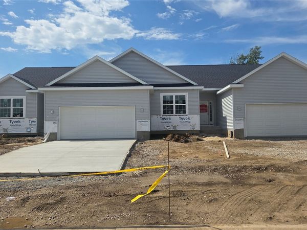 3061 Duckhorn Cove, Marion, IA 52302