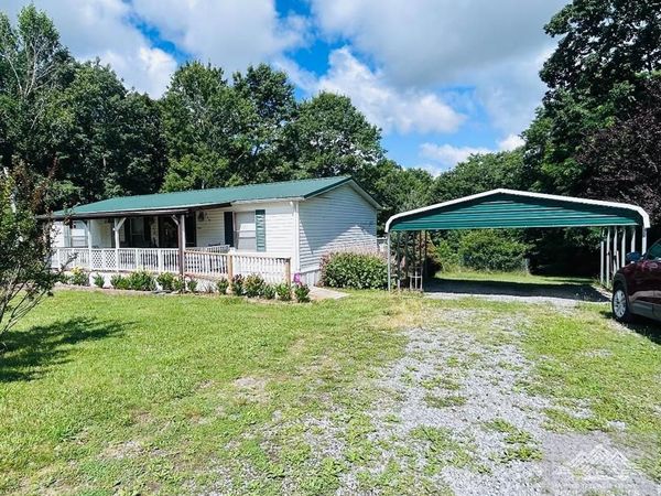 219 Fernridge Ct, Rock, WV 24747