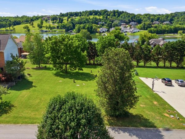 146 Hartford Village Way, Kingston, TN 37763