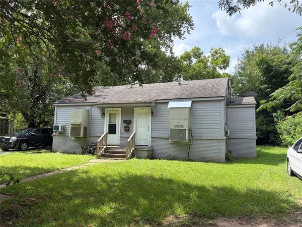 111 E Fairview Street, Shreveport, LA 71104