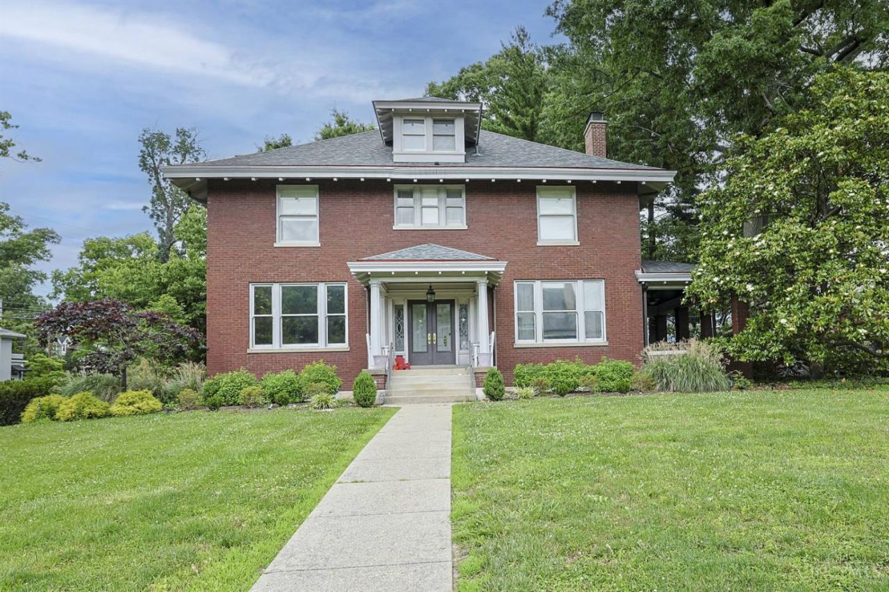 2344 Vista Place, Cincinnati, OH 45208 Main Photo