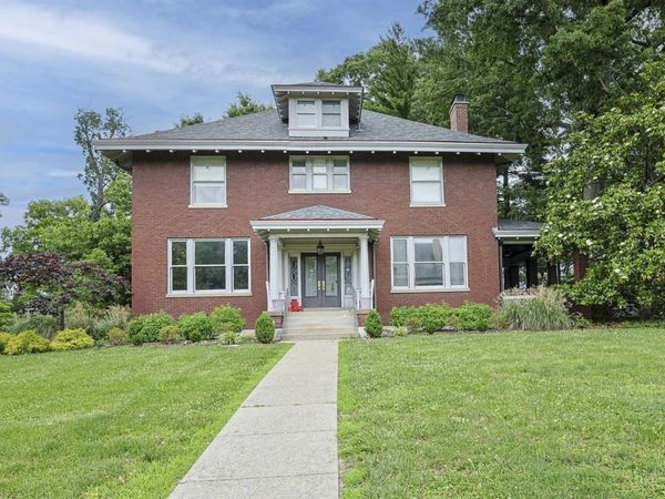 2344 Vista Place, Cincinnati, OH 45208