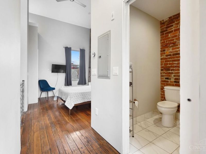 18 W Thirteenth Street, Unit 5, Cincinnati, OH 45202 Photo 16