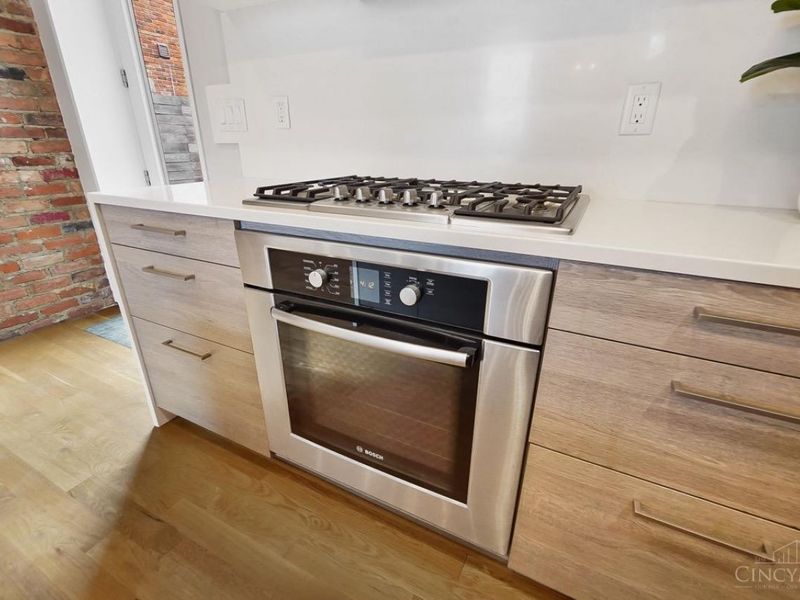 18 W Thirteenth Street, Unit 5, Cincinnati, OH 45202 Photo 8
