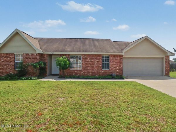 2024 Irma Circle, Ocean Springs, MS 39564